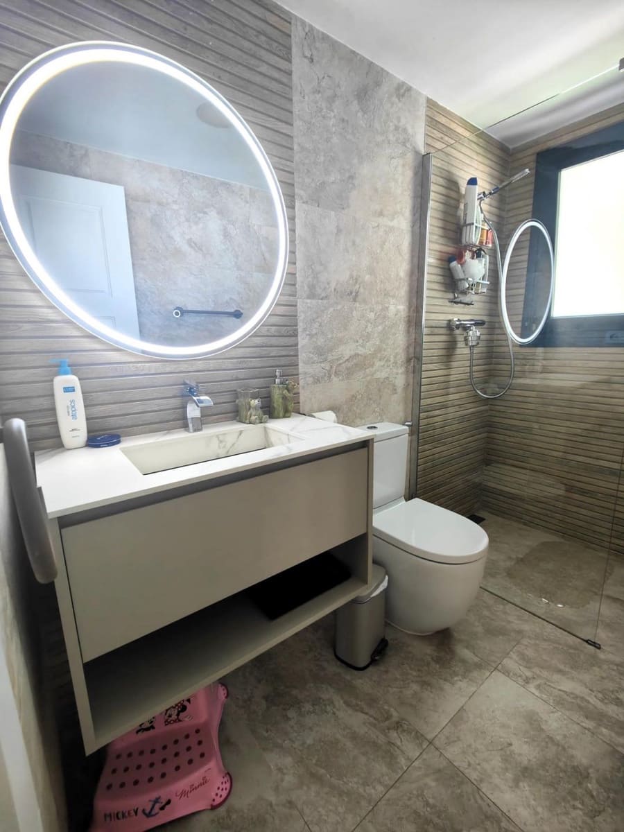 5 soverom Villa til salgs i Cabo Roig med svømmebasseng - € 1 559 900 (Ref: 9645396)