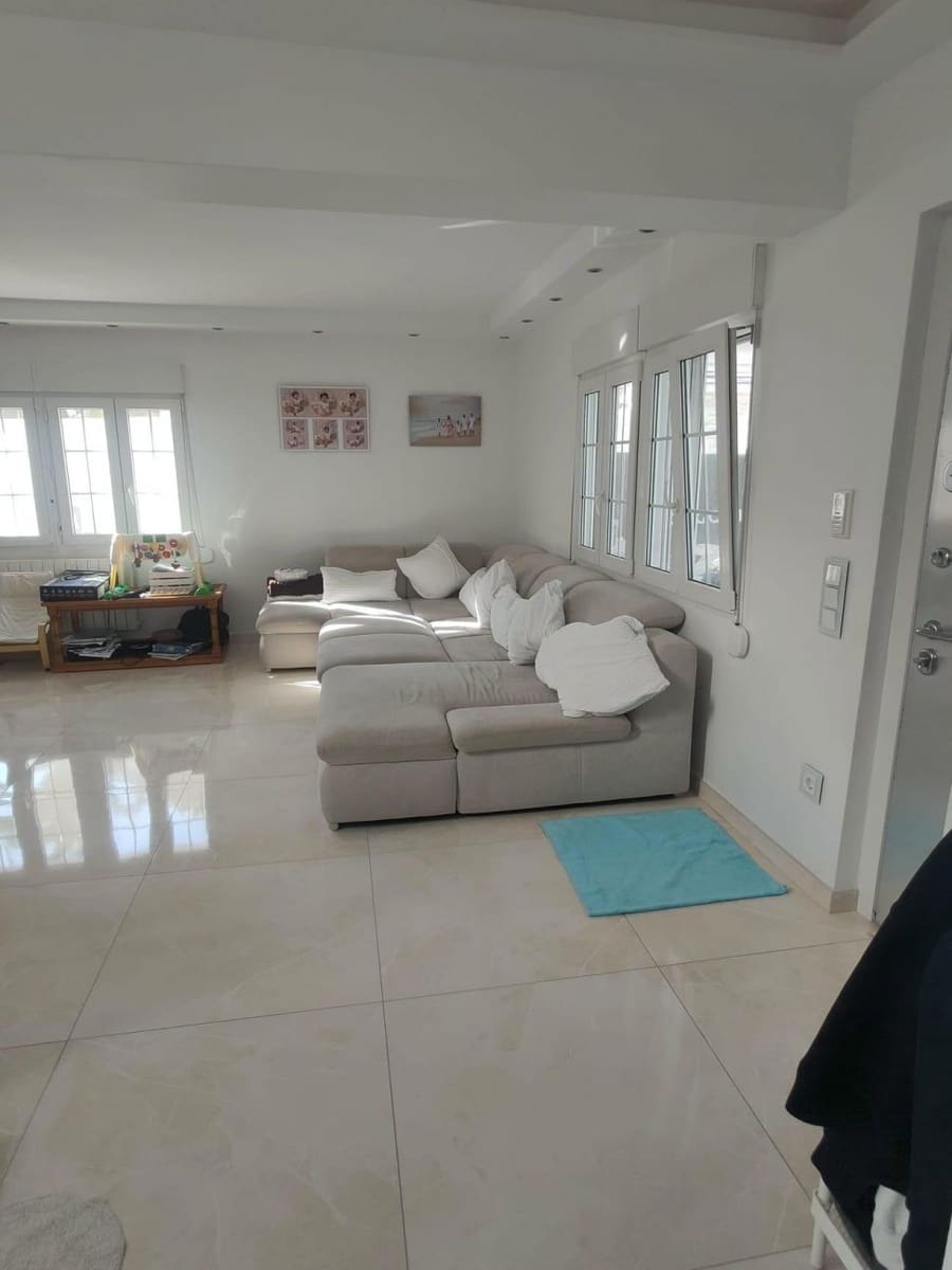 4 soveværelse Villa til salg i La Zenia med swimmingpool - € 1.300.000 (Ref: 9645399)