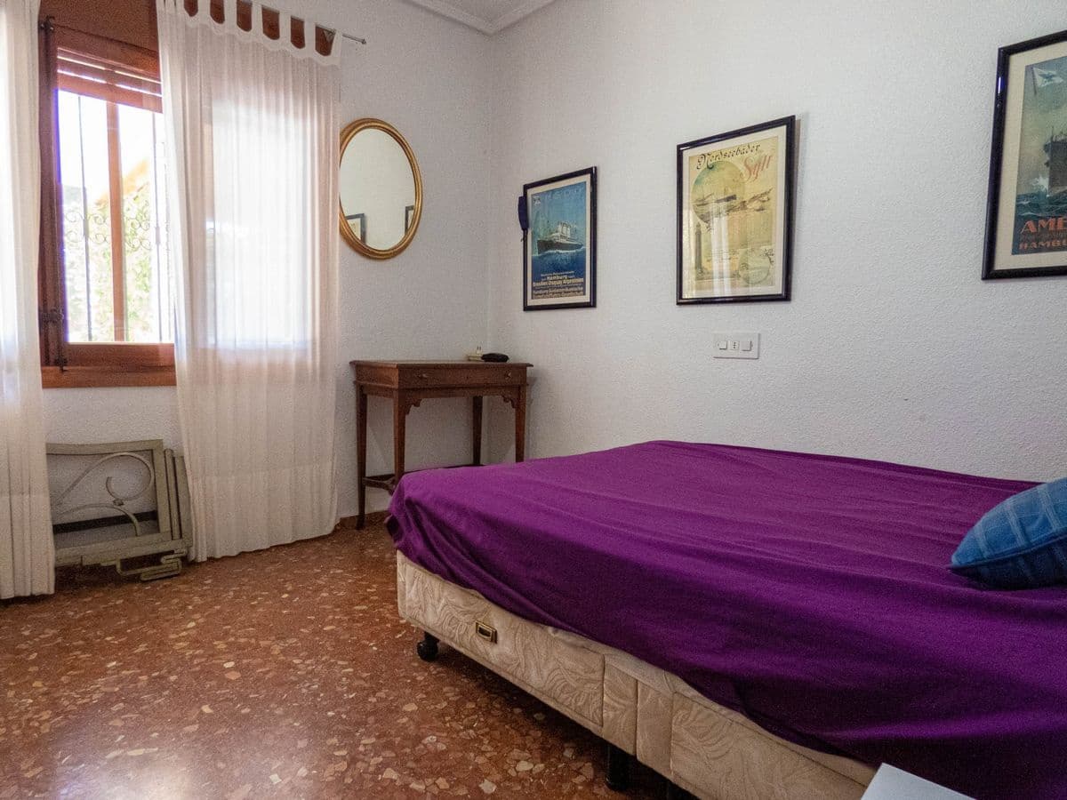 6 soveværelse Villa til salg i Campoamor med swimmingpool - € 945.000 (Ref: 9645400)