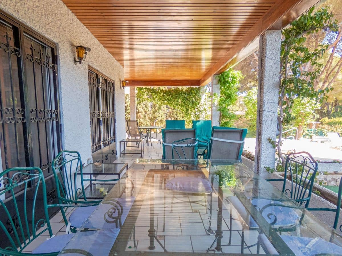 6 soveværelse Villa til salg i Campoamor med swimmingpool - € 945.000 (Ref: 9645400)