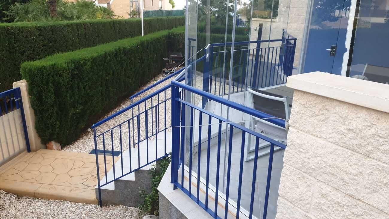 2 Zimmer Apartment zu verkaufen in Cabo Roig - 250.000 € (Ref: 9645407)