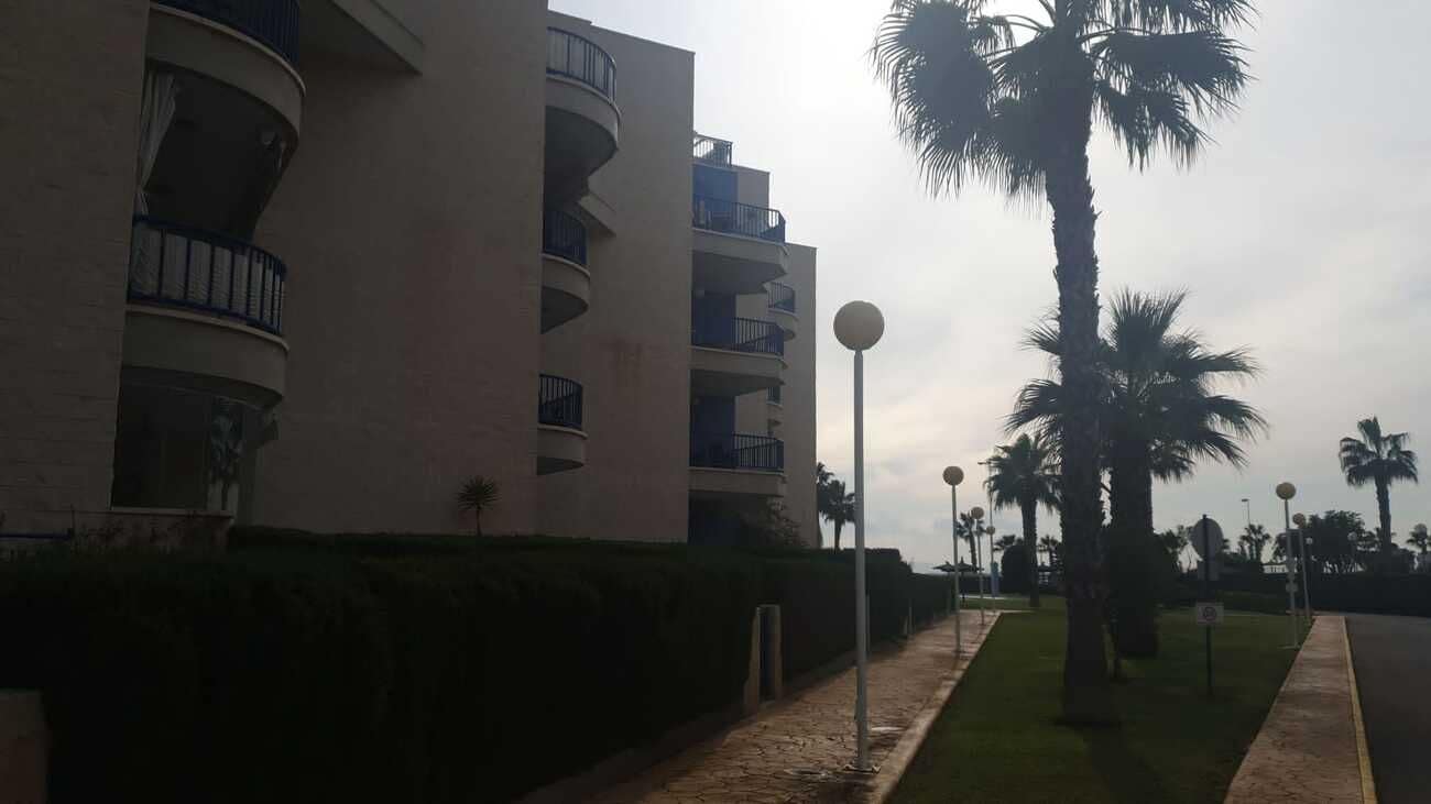 2 Zimmer Apartment zu verkaufen in Cabo Roig - 250.000 € (Ref: 9645407)