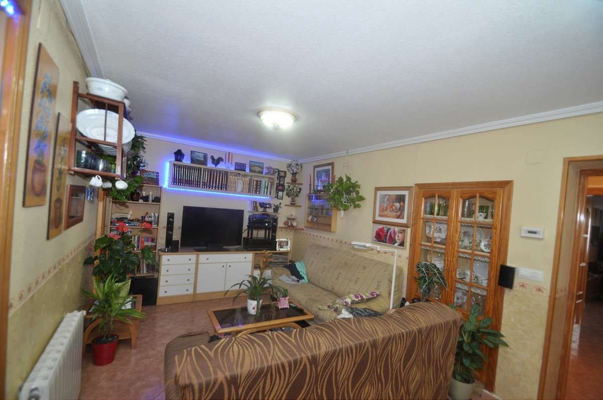 Casa de 4 habitaciones en Pinoso en venta - 206.000 € (Ref: 9645422)