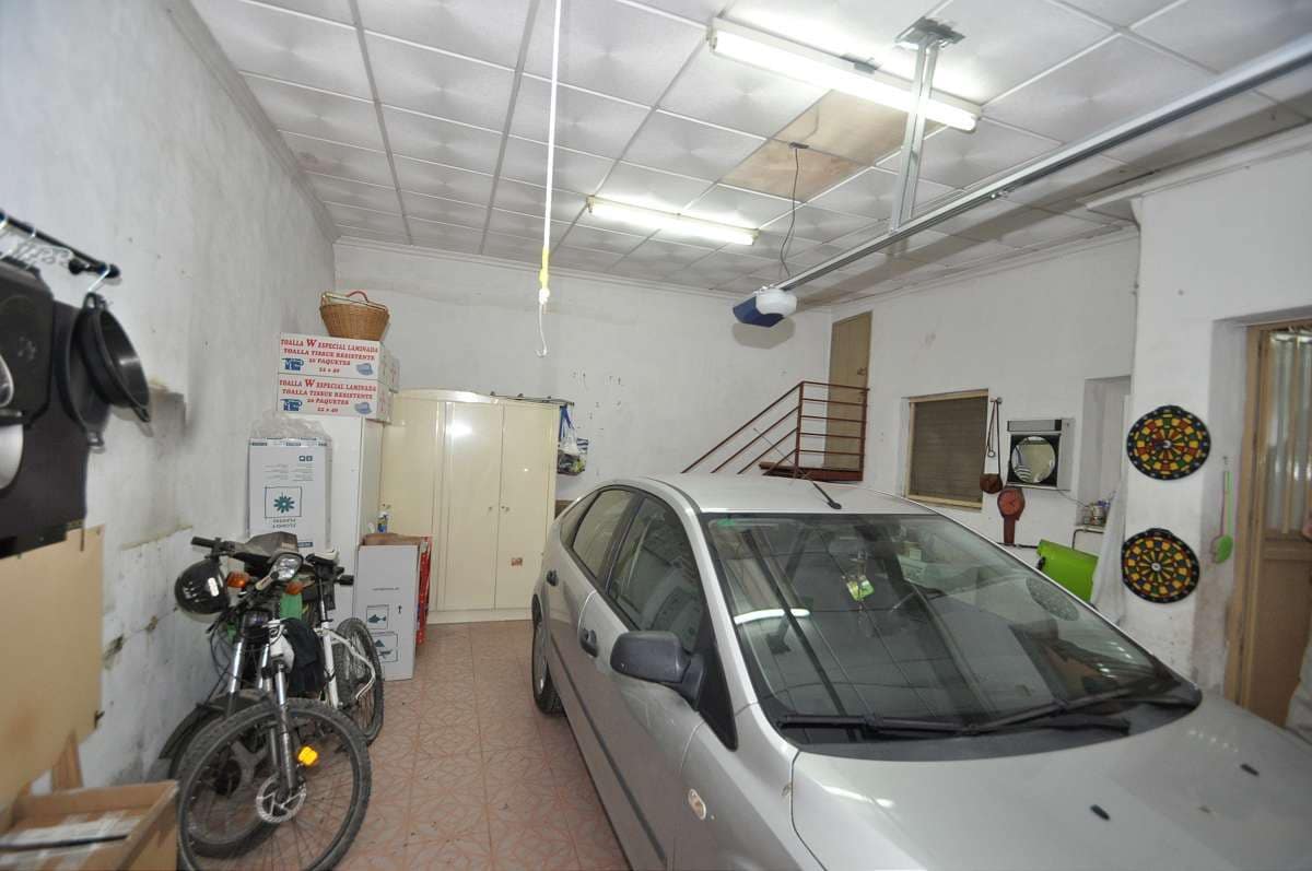Casa de 4 habitaciones en Pinoso en venta - 206.000 € (Ref: 9645422)