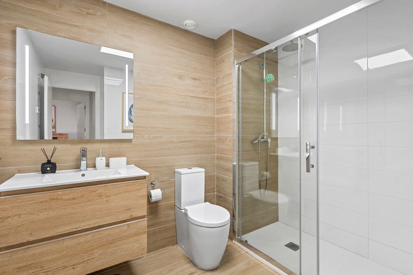 2 quarto Apartamento para venda em Filipinas - 244 500 € (Ref: 9648399)