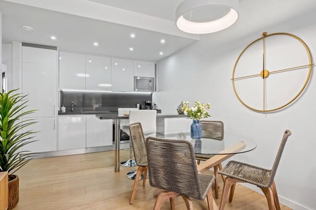 Apartamento de 2 habitaciones en Las Filipinas en venta - 244.500 € (Ref: 9648399)