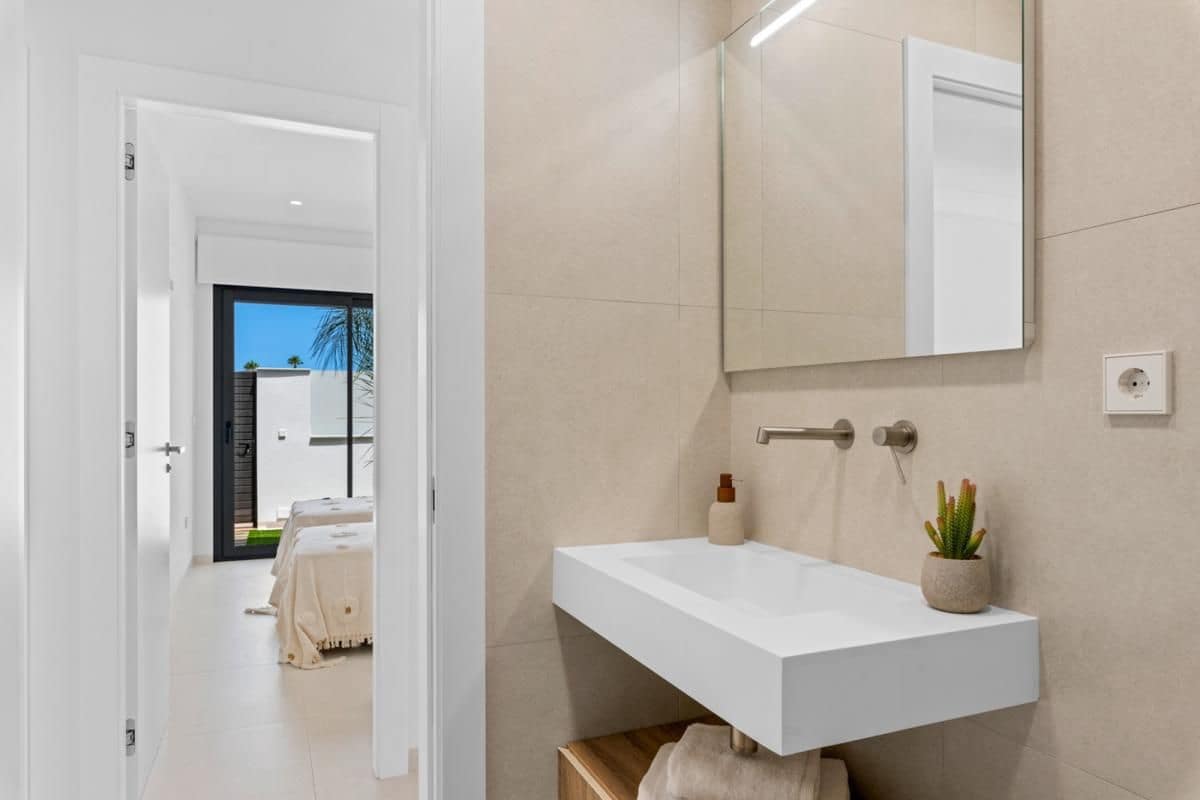 3 Zimmer Villa zu verkaufen in Los Alcazares mit Pool - 499.900 € (Ref: 9648431)