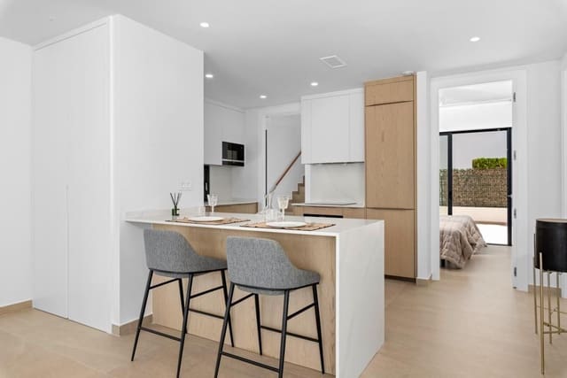 Chalet de 3 habitaciones en Campoamor, Orihuela en venta con piscina - 995.000 € (Ref: 9648486)