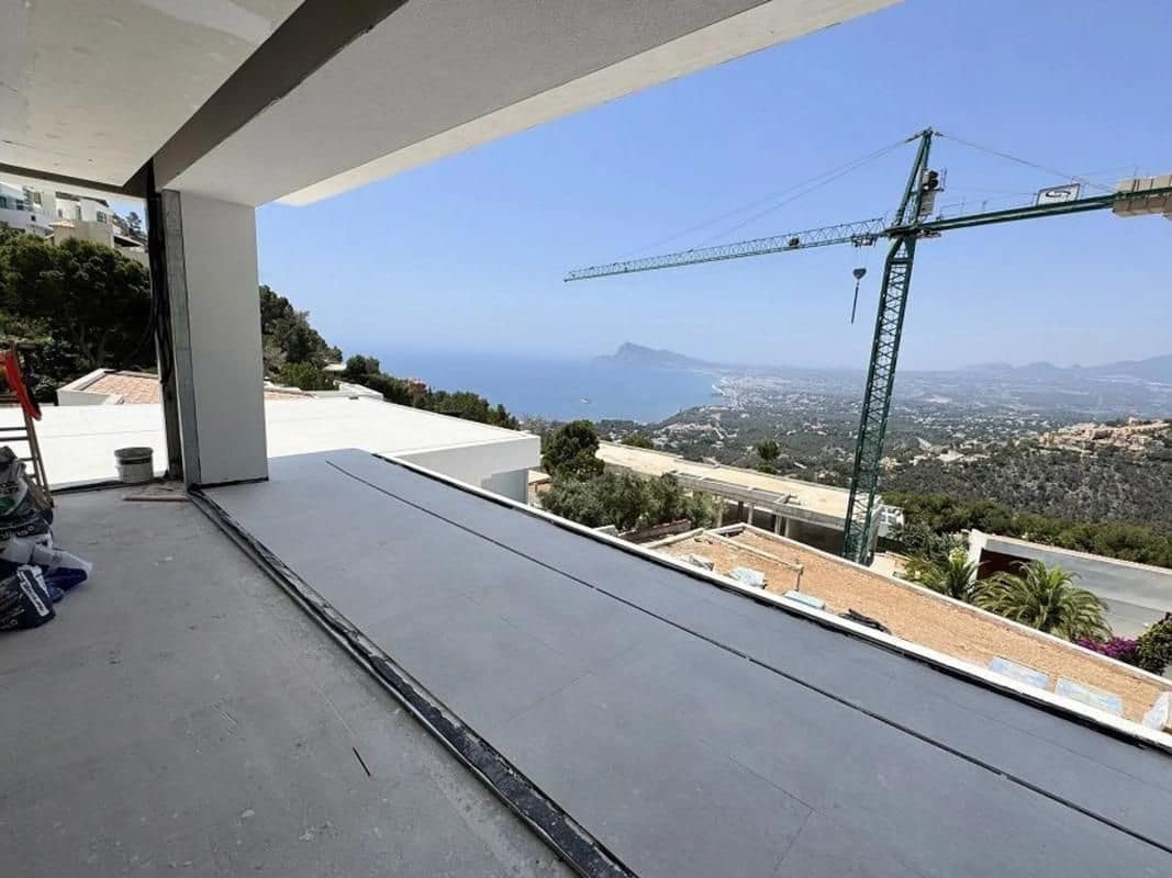 4 bedroom Villa for sale in Altea with pool - € 2,690,000 (Ref: 9648488)