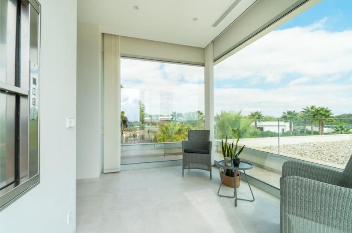 3 sypialnia Willa na sprzedaż w Las Colinas Golf z basenem - 2 695 000 € (Ref: 9648505)