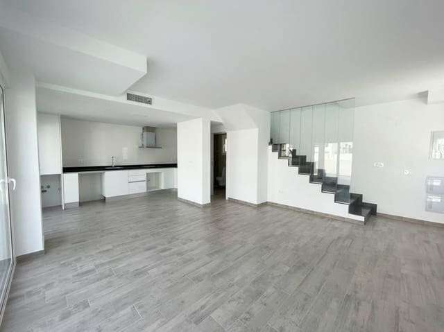 3 slaapkamer Rijtjeshuis te koop in Gran Alacant, Santa Pola met zwembad - € 435.000 (Ref: 9648546)