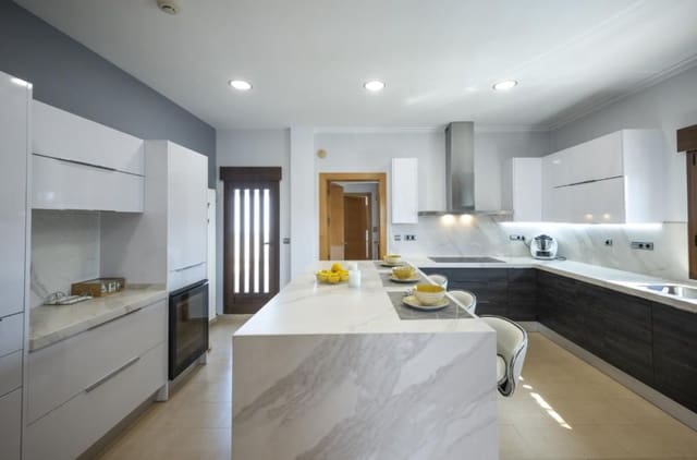 4 bedroom Villa for sale in Avileses, Murcia city with pool garage - € 1,350,000 (Ref: 9648594)