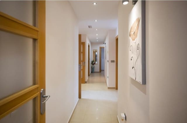 4 bedroom Villa for sale in Avileses, Murcia city with pool garage - € 1,350,000 (Ref: 9648594)