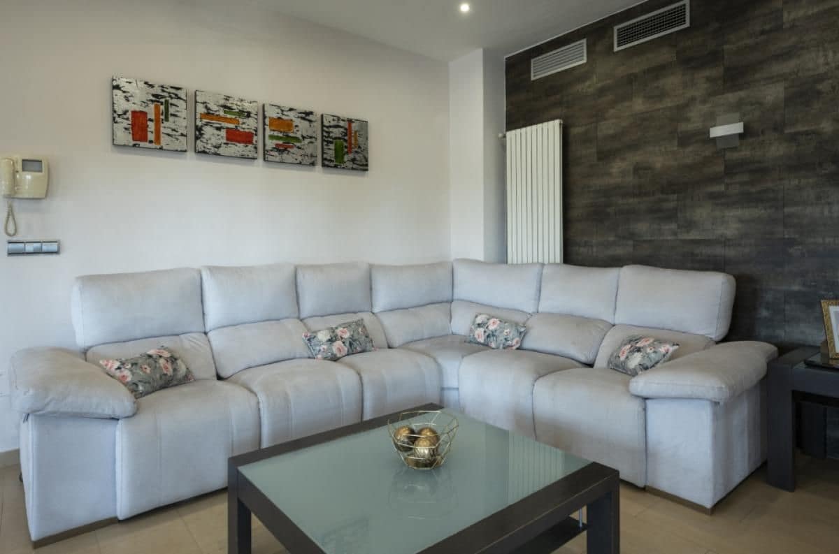 4 sypialnia Willa na sprzedaż w Avileses z basenem garażem - 1 350 000 € (Ref: 9648594)