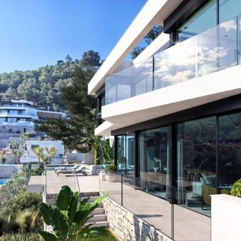 4 soveværelse Villa til salg i Benissa med swimmingpool garage - € 2.450.000 (Ref: 9648597)