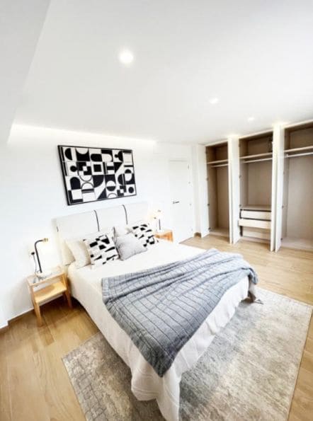 Adosado de 3 habitaciones en Algorfa en venta con piscina - 473.000 € (Ref: 9648673)