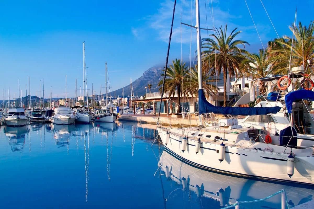 3 Zimmer Reihenhaus zu verkaufen in Denia mit Pool - 395.000 € (Ref: 9648699)