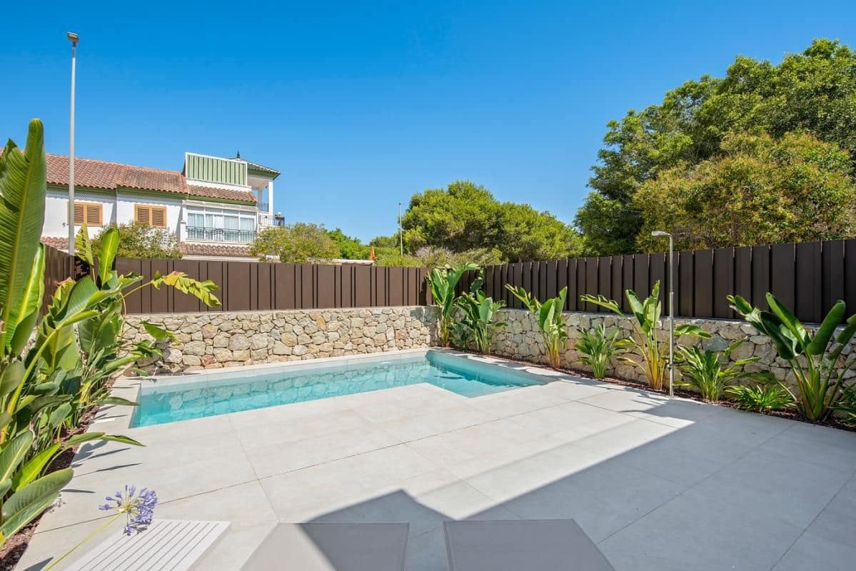 3 soveværelse Villa til salg i Pilar de la Horadada med swimmingpool - € 539.900 (Ref: 9648794)