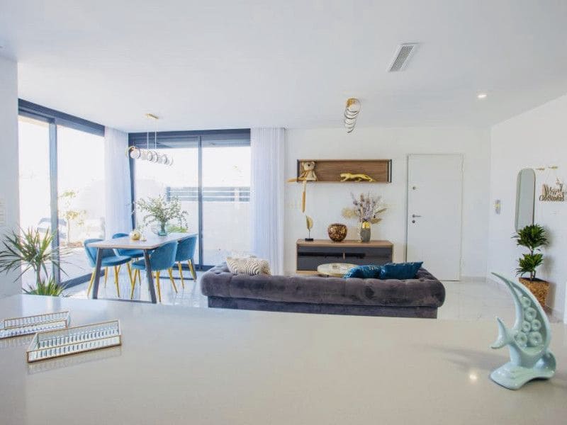 3 soveværelse Villa til salg i Los Montesinos med swimmingpool - € 439.900 (Ref: 9648880)