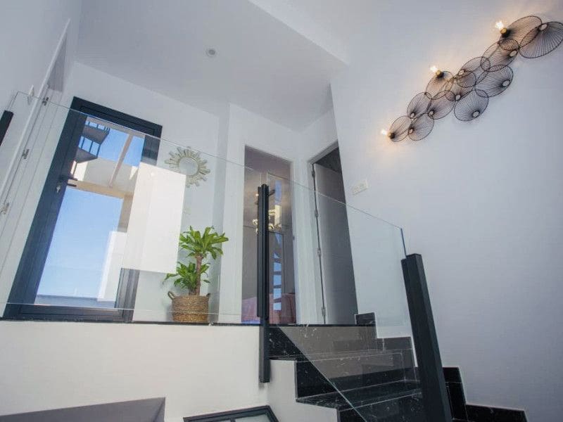 3 soveværelse Villa til salg i Los Montesinos med swimmingpool - € 439.900 (Ref: 9648880)