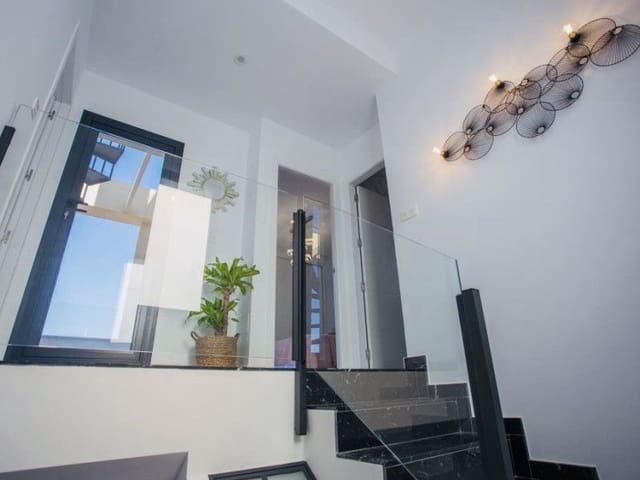 3 soveværelse Villa til salg i Los Montesinos med swimmingpool - € 439.900 (Ref: 9648880)