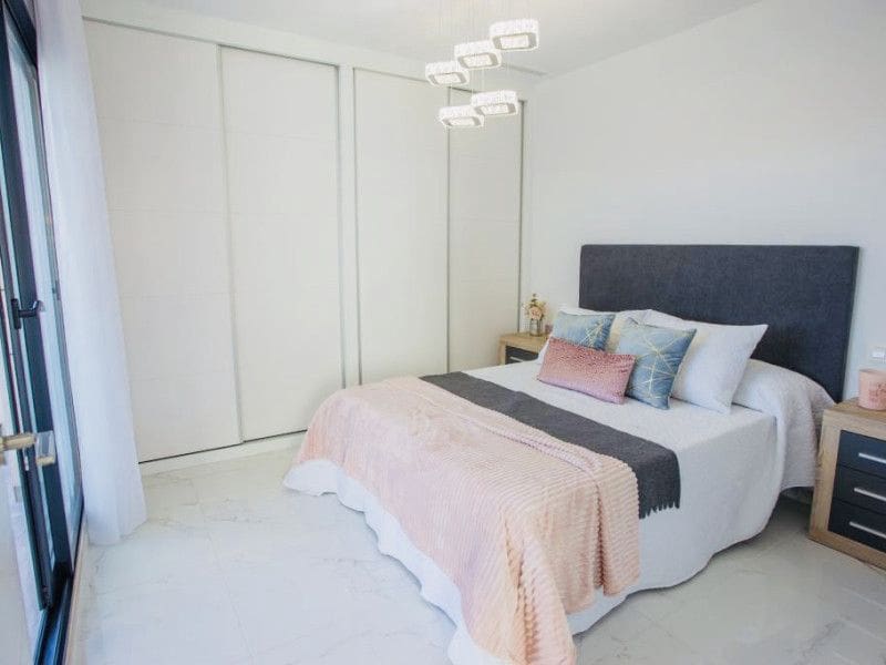 3 soveværelse Villa til salg i Los Montesinos med swimmingpool - € 439.900 (Ref: 9648880)