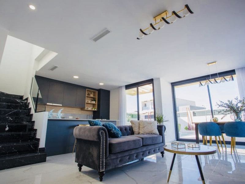 3 soveværelse Villa til salg i Los Montesinos med swimmingpool - € 439.900 (Ref: 9648880)