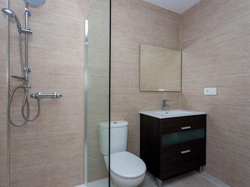 3 makuuhuone Huvila myytävänä paikassa Daya Nueva mukana uima-altaan - 365 000 € (Ref: 9648882)