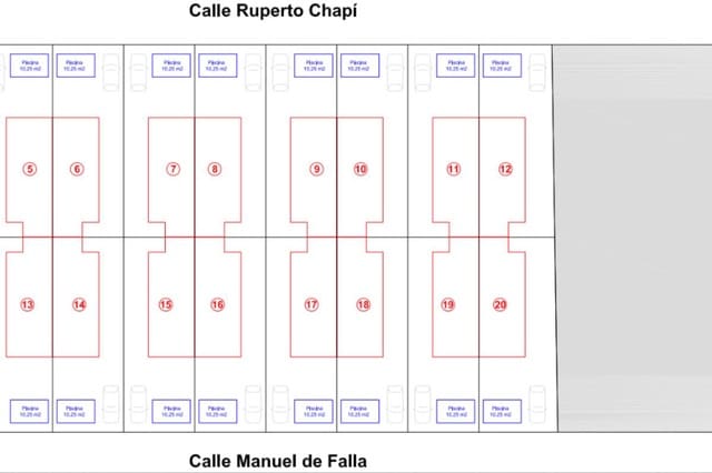 Adosado de 3 habitaciones en Daya Nueva en venta con piscina - 311.000 € (Ref: 9648884)