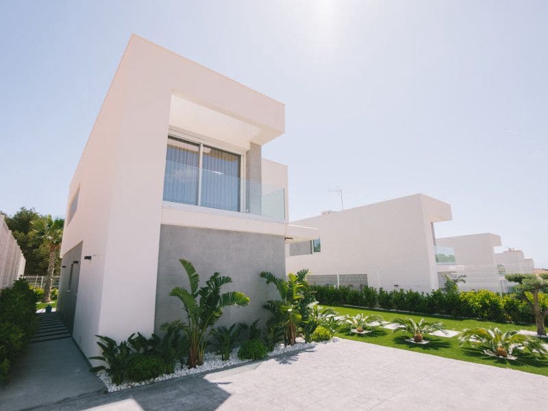3 bedroom Villa for sale in Finestrat with pool - € 870,000 (Ref: 9648895)