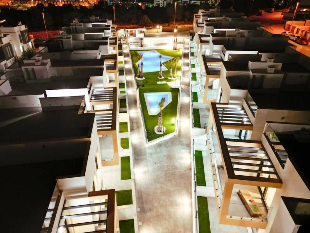 2 sovrum Lägenhet till salu i Orihuela Costa med pool - 239 000 € (Ref: 9648917)