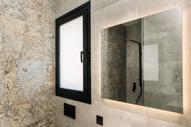 Chalet de 4 habitaciones en Doña Pepa, Rojales en venta con piscina garaje - 995.000 € (Ref: 9648939)