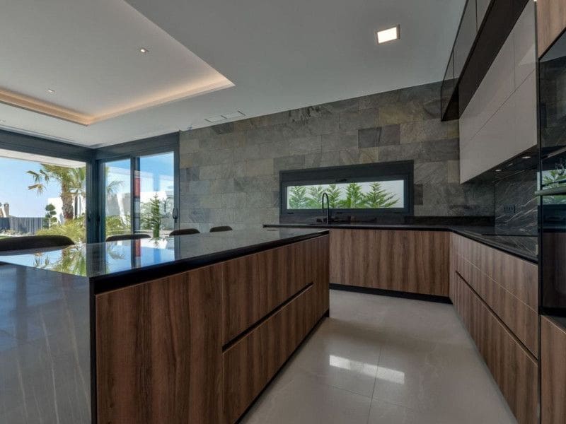 7 bedroom Villa for sale in Finestrat - € 4,450,000 (Ref: 9648960)