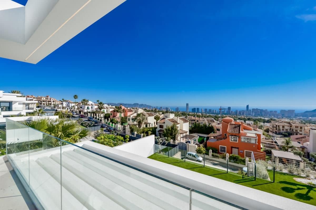 7 bedroom Villa for sale in Finestrat - € 4,450,000 (Ref: 9648960)