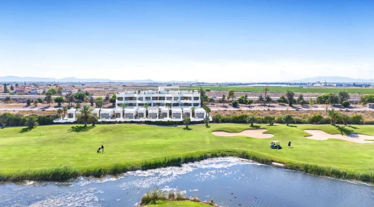 3 slaapkamer Villa te koop in Los Alcazares met zwembad - € 599.000 (Ref: 9649114)