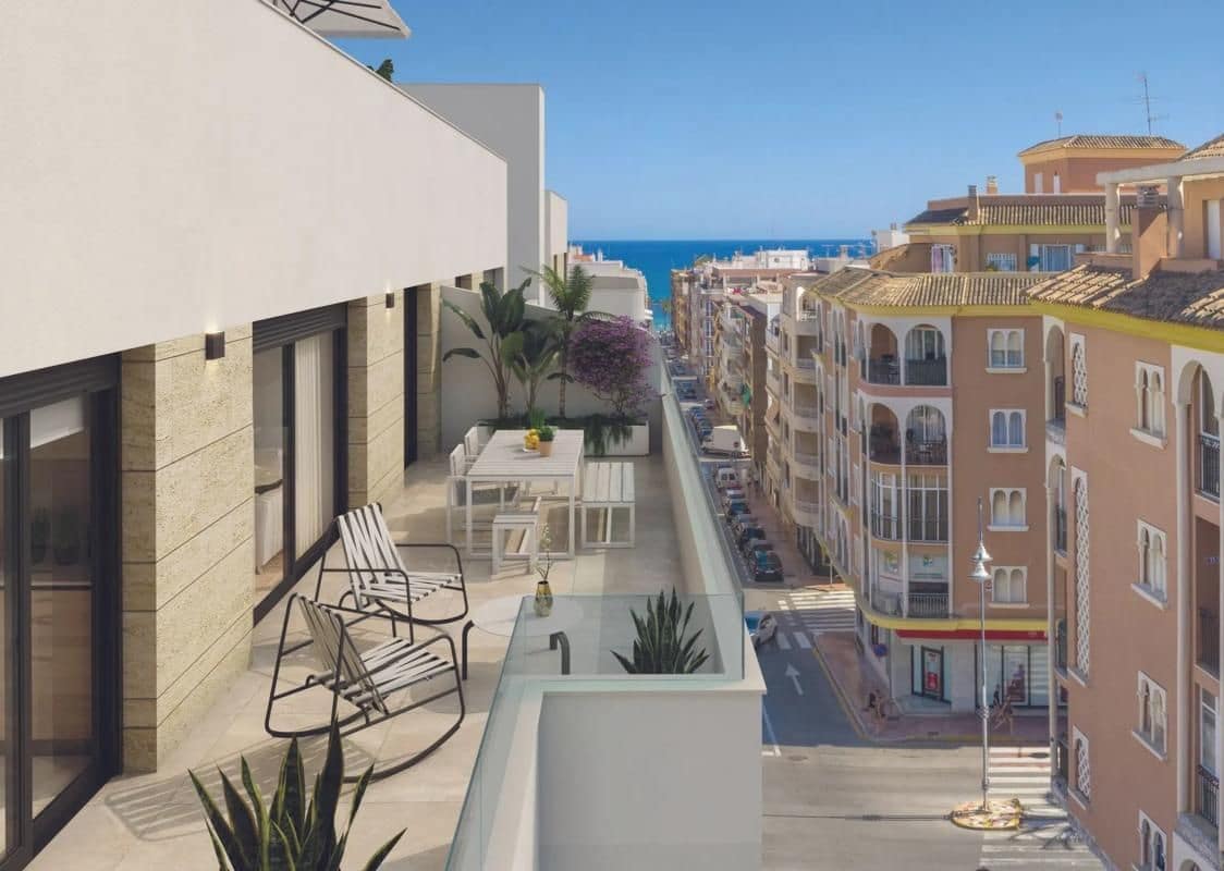 3 sovrum Lägenhet till salu i Torrevieja med pool - 450 000 € (Ref: 9649502)
