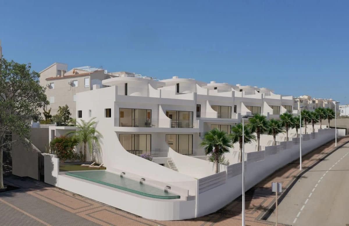 2 chambre Appartement à vendre à Torrevieja avec piscine - 620 000 € (Ref: 9649519)