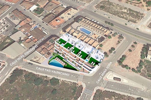 4 bedroom Apartment for sale in Benijófar with pool - € 339,000 (Ref: 9649565)