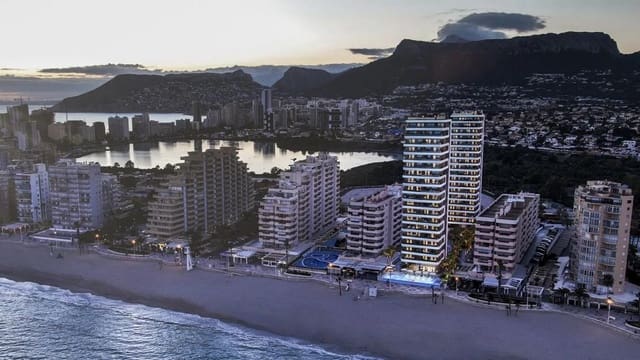 3 bedroom Apartment for sale in Levante - Playa Fossa, Calpe / Calp with pool - € 1,029,000 (Ref: 9649576)