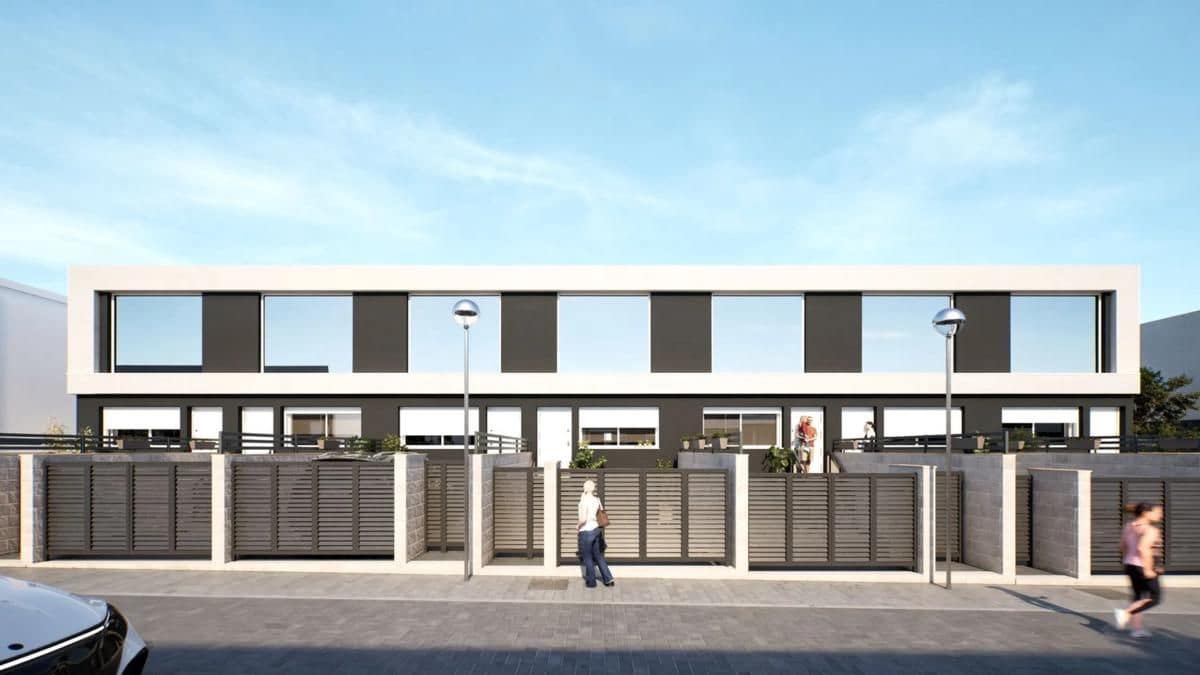 2 soveværelse Bungalow til salg i Gran Alacant med swimmingpool - € 365.000 (Ref: 9649616)