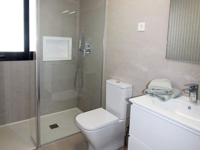 4 sypialnia Dom szeregowy na sprzedaż w Pilar de la Horadada z basenem - 369 900 € (Ref: 9649659)