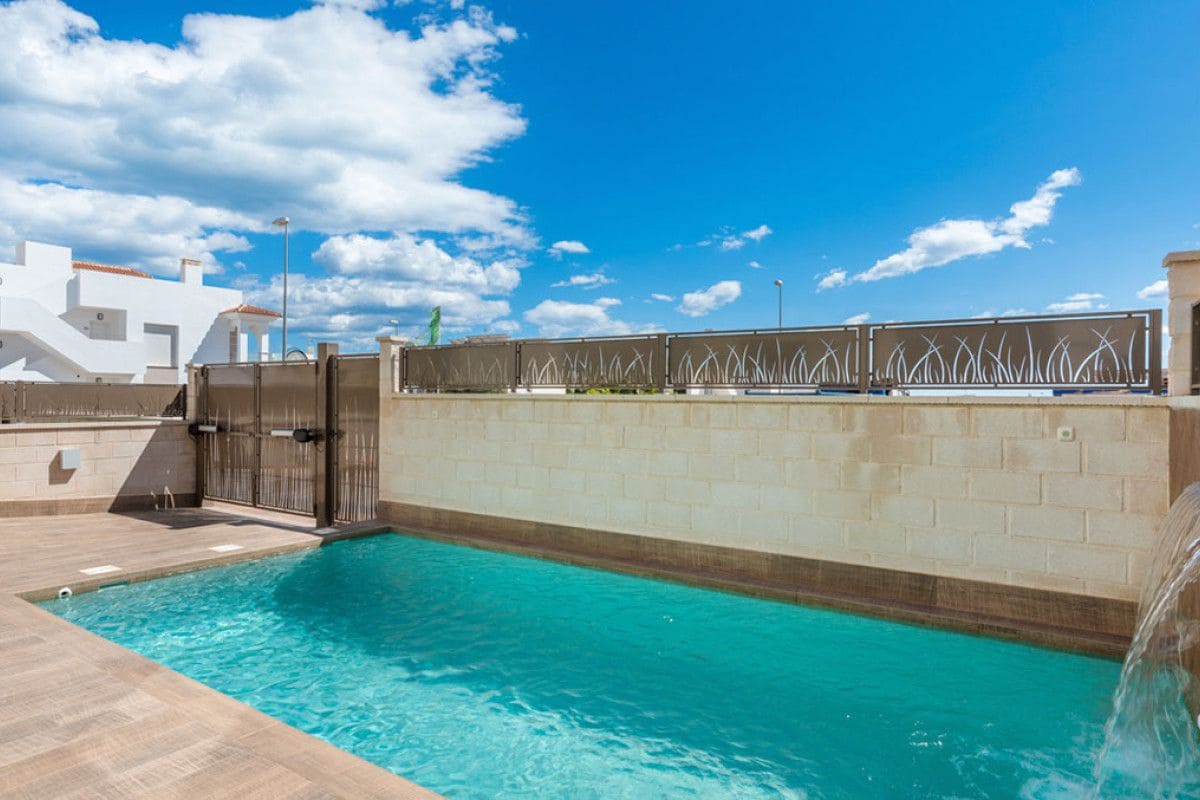 5 soverom Villa til salgs i Los Montesinos med svømmebasseng - € 780 000 (Ref: 9649728)