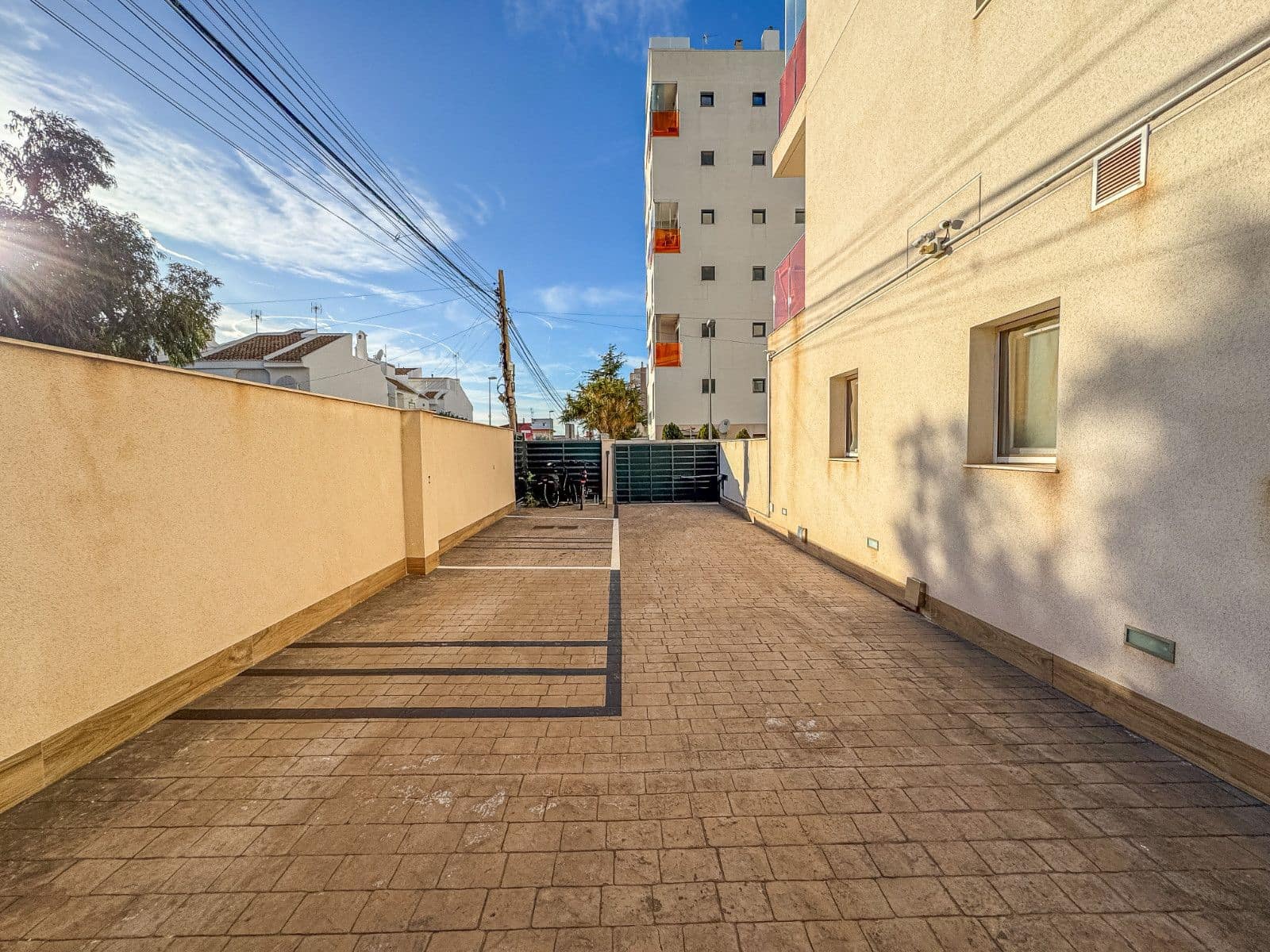 2 slaapkamer Appartement te koop in Torrevieja - € 215.000 (Ref: 9652260)