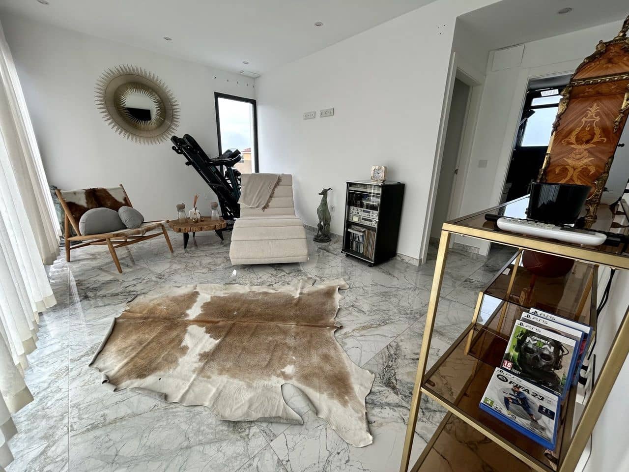 Chalet de 3 habitaciones en Torrevieja en venta - 1.320.000 € (Ref: 9656309)