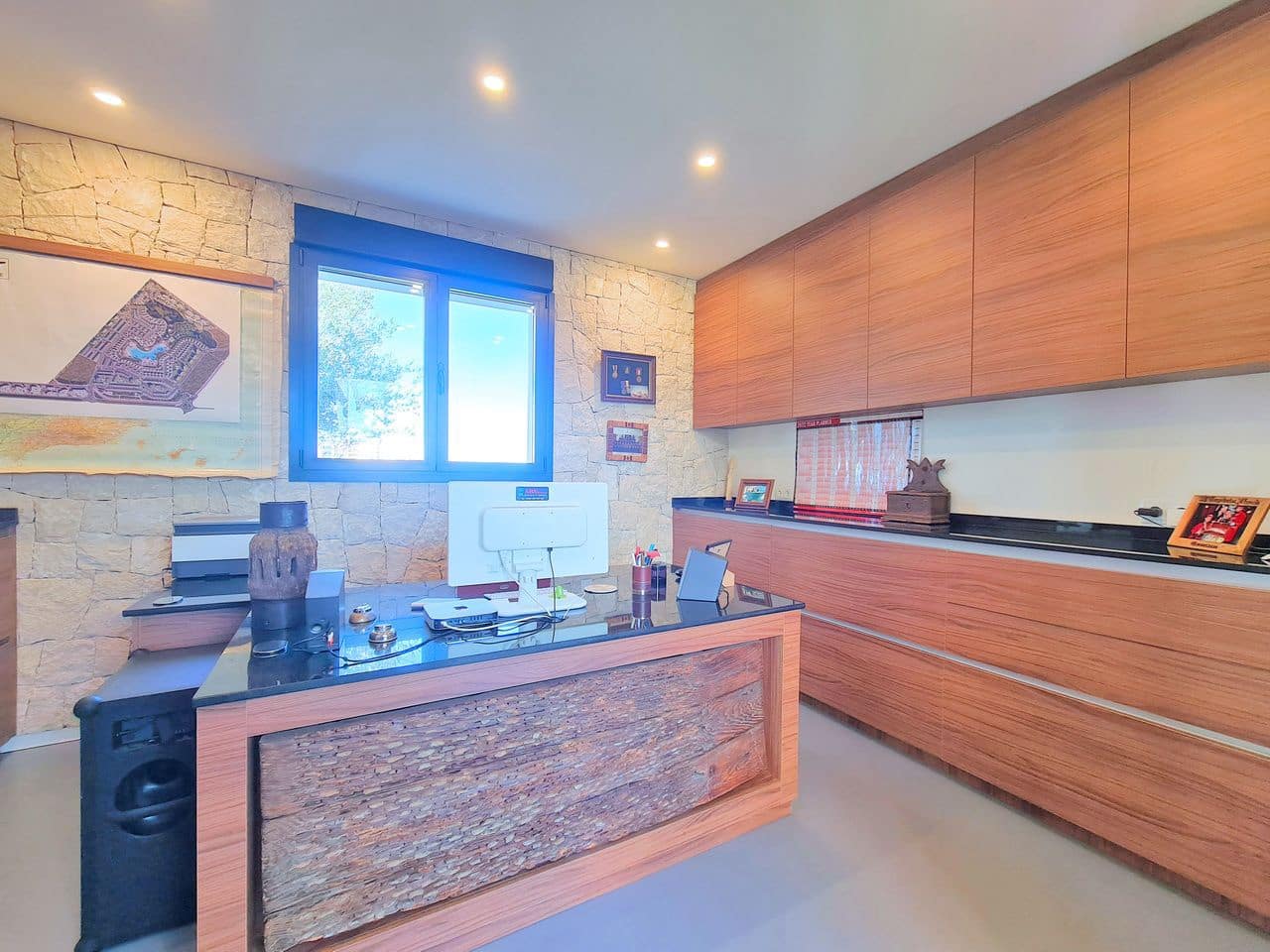 3 bedroom Villa for sale in Los Alcazares with garage - € 775,000 (Ref: 9656312)