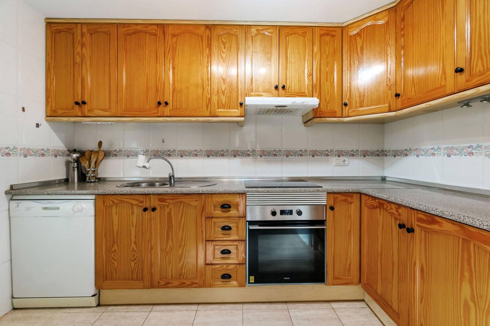 2 soveværelse Lejlighed til salg i Orihuela Costa med swimmingpool - € 275.000 (Ref: 9656316)