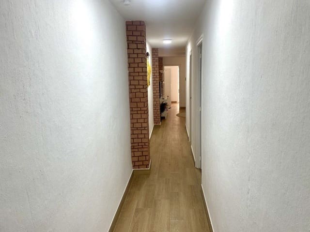 Apartamento de 2 habitaciones en Playa Levante, Santa Pola en venta - 173.250 € (Ref: 9656319)