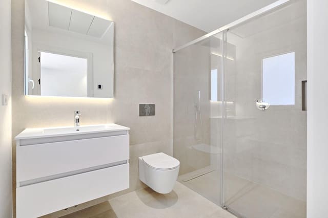 3 chambre Villa/Maison à vendre à Orihuela Costa, Orihuela avec piscine garage - 760 000 € (Ref: 9661984)