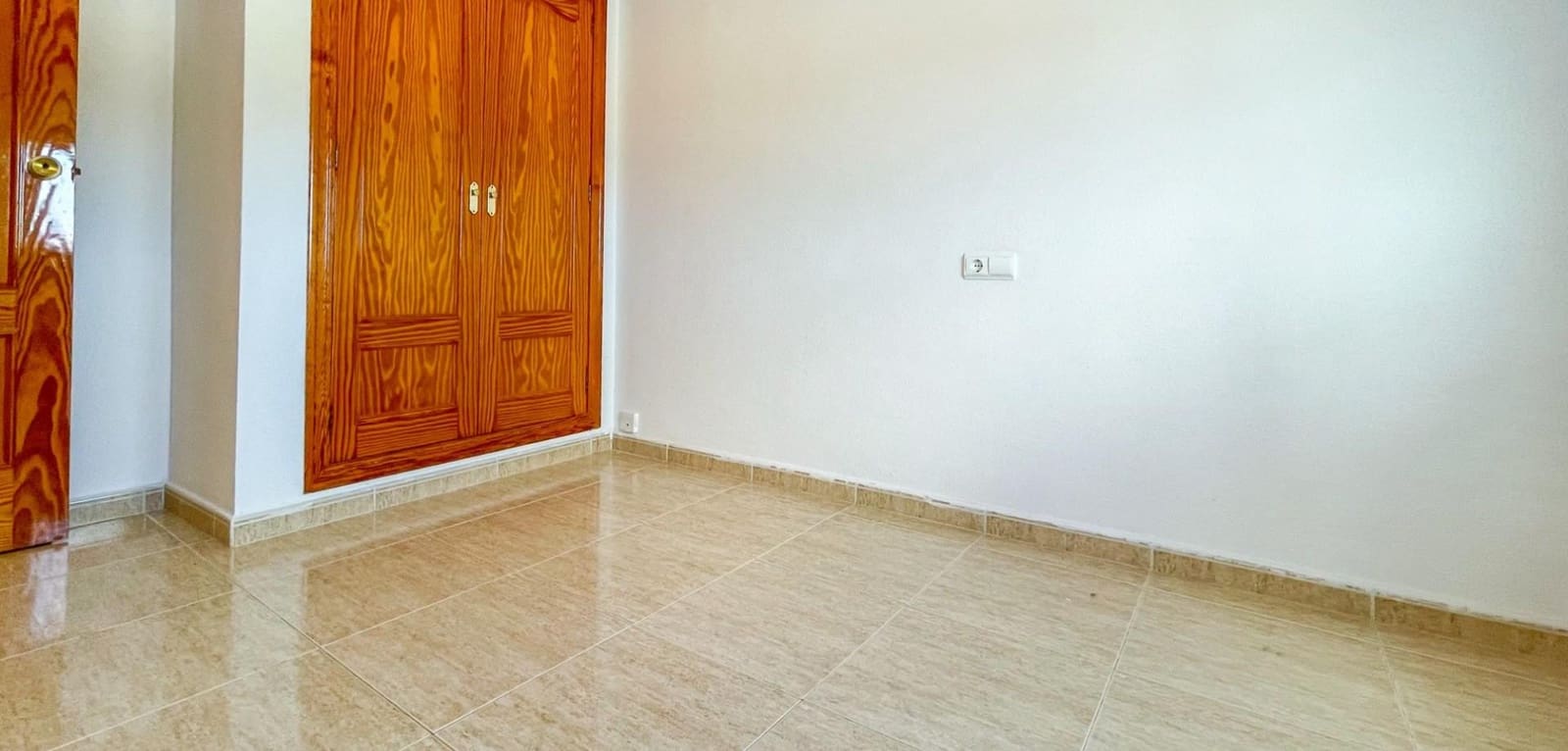 4 soveværelse Rækkehus til salg i Santiago de la Ribera med swimmingpool - € 195.000 (Ref: 9661985)