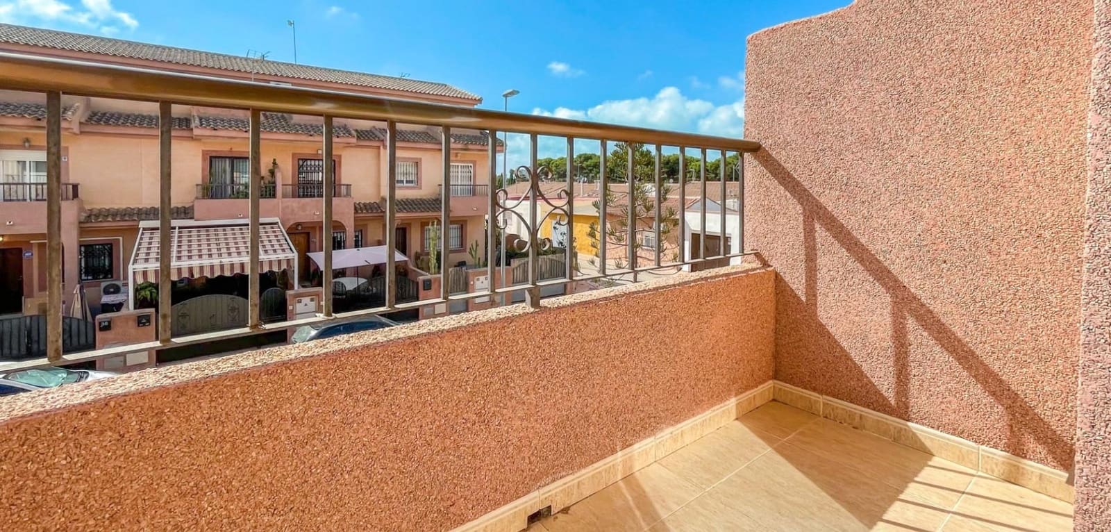4 soveværelse Rækkehus til salg i Santiago de la Ribera med swimmingpool - € 195.000 (Ref: 9661985)